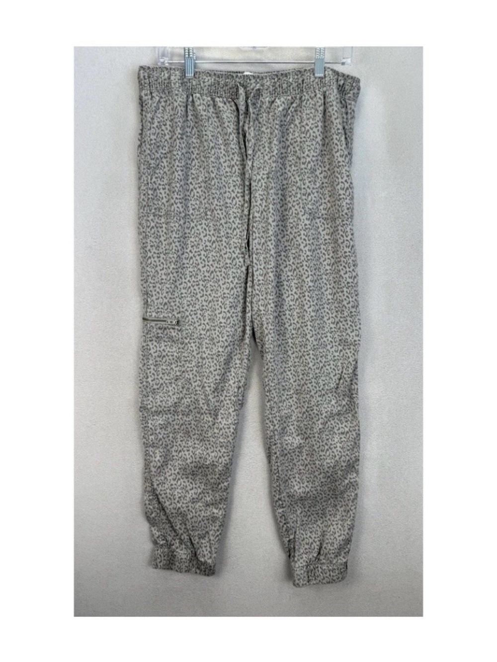 Nicole Miller NY Women's Sz L Gray Animal Print 100% Lyocell Cargo Joggers Pants